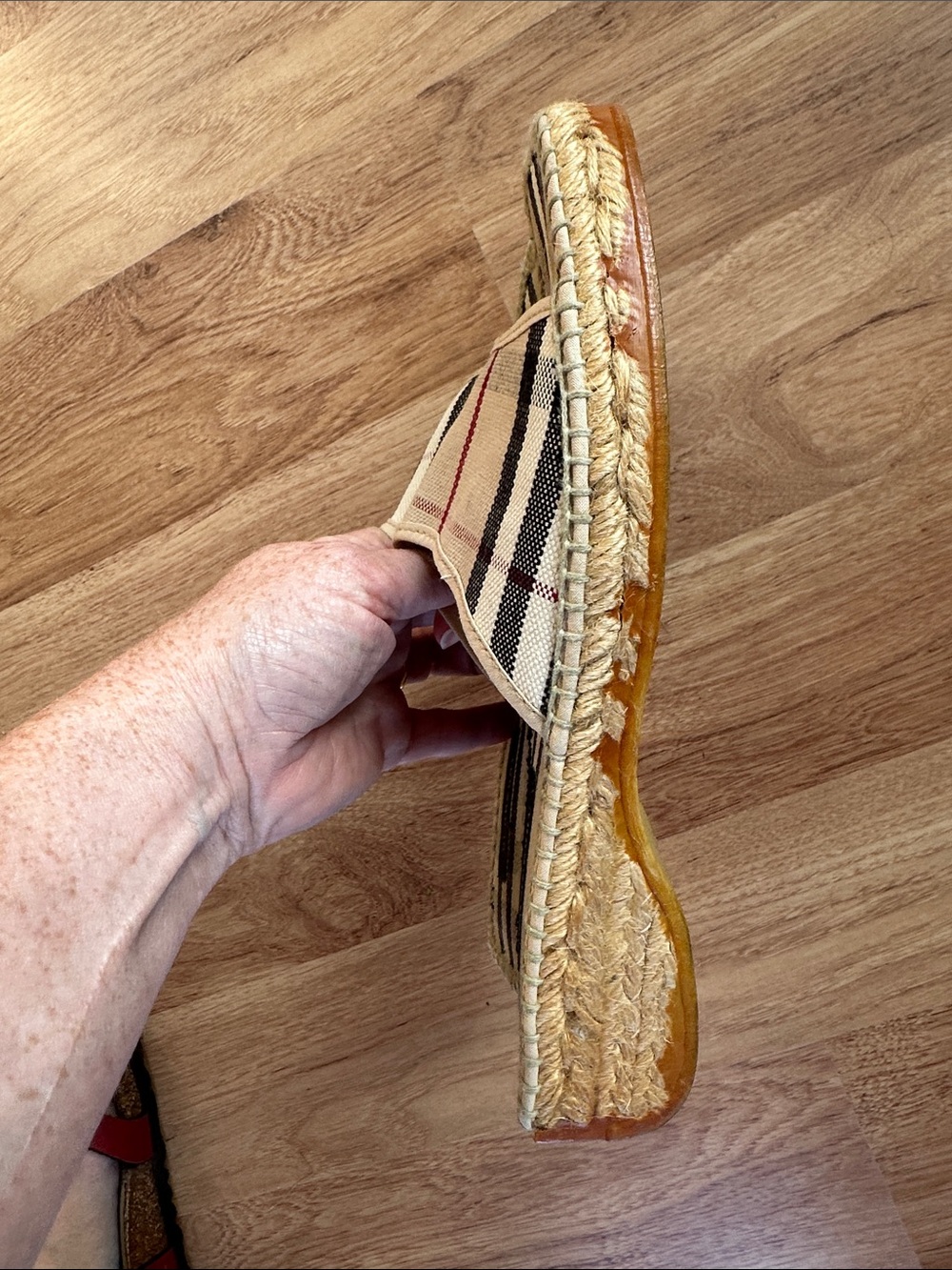 Burberry slide on dress flats - Picture 2 of 5